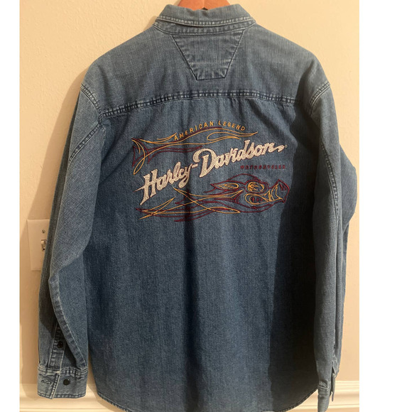 HARLEY DAVIDSON embroidered denim button up! RARE! Size L - Picture 1 of 5